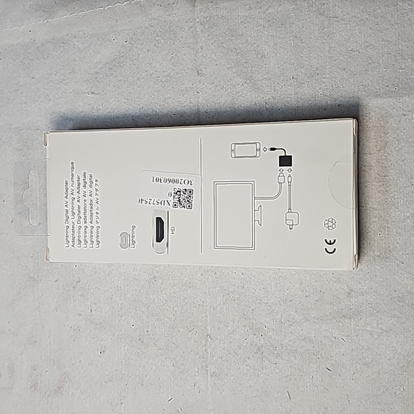 3 for$20💥- Lightning Digital AV Adapter - Picture 2 of 9